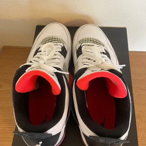 SOLD ❌ Jordan 4 Retro Pale Citron “Flight Nostalgia” size 13 308497-116 2019 - Picture 4 of 8